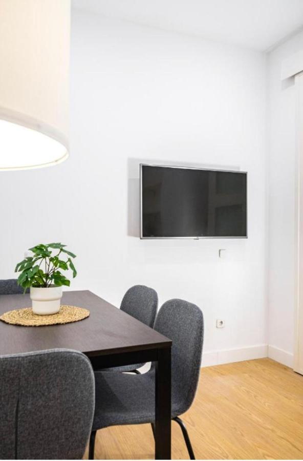 Appartamento Exyca Cuatro Caminos Madrid Esterno foto