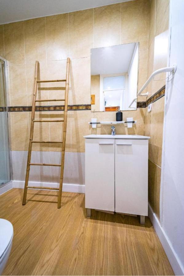 Appartamento Exyca Cuatro Caminos Madrid Esterno foto